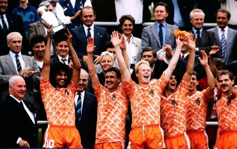 1988年欧洲杯冠军决赛（1988年欧洲杯冠军是哪个国家）